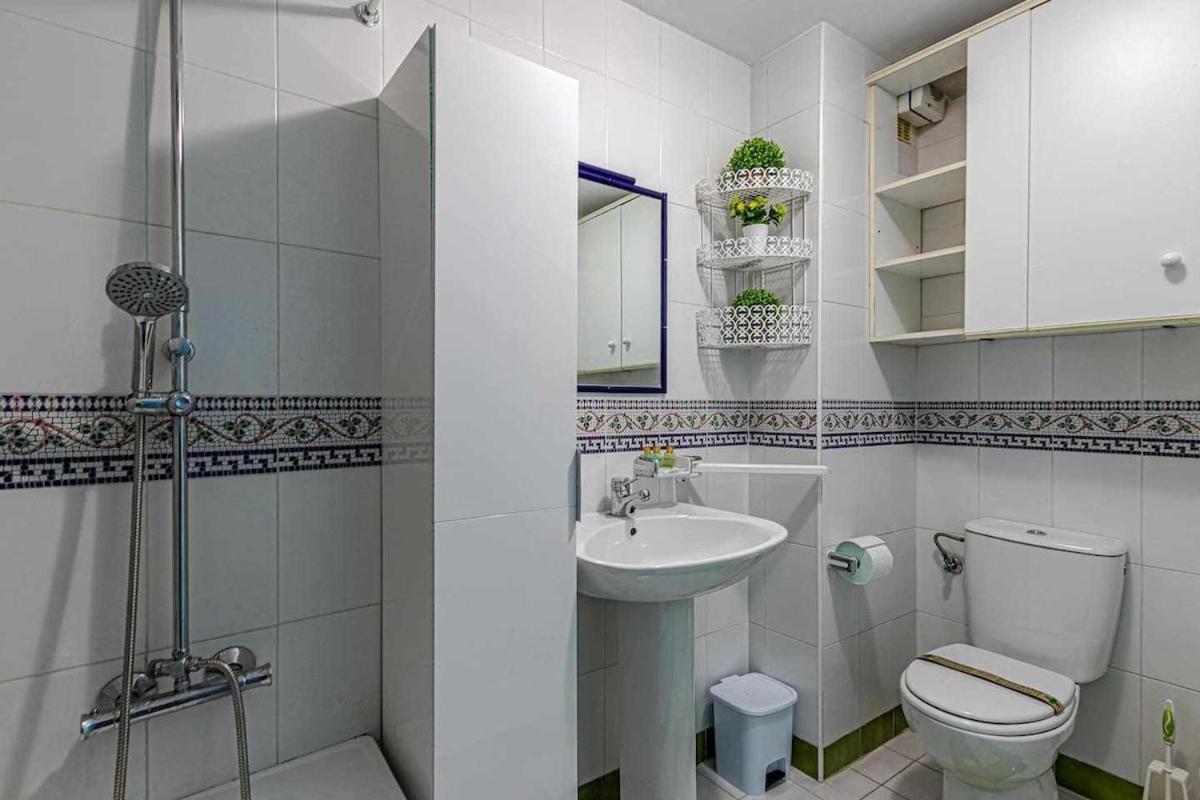 797 Holiday Rentals - Luminoso Piso Para 4 En Arroyo De La Miel Dış mekan fotoğraf