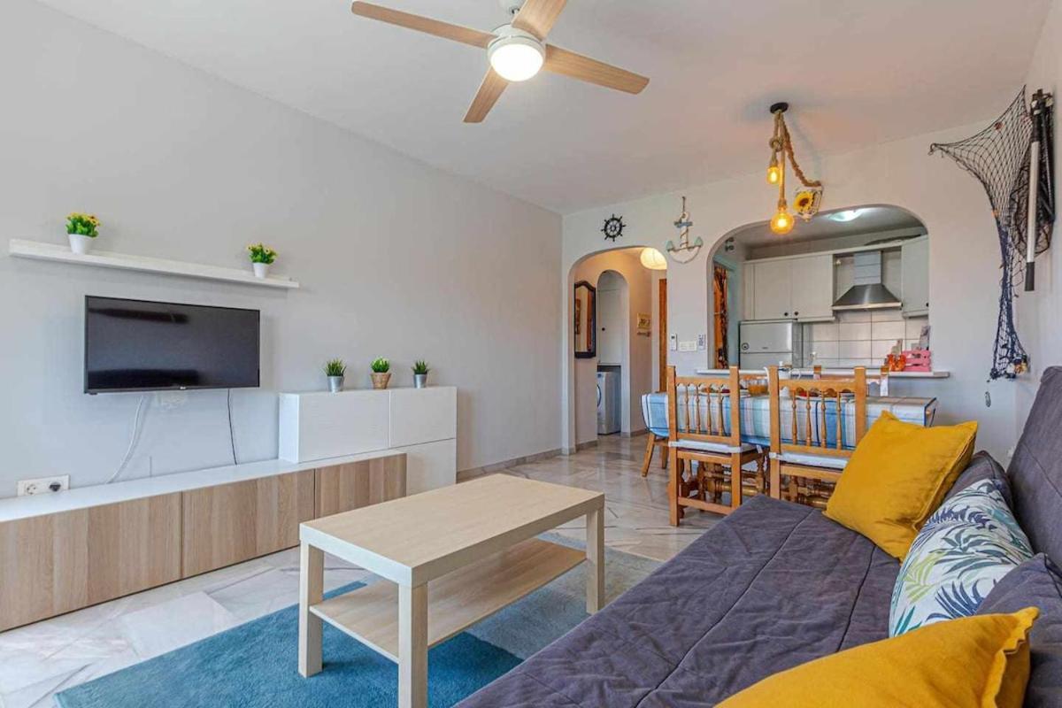 797 Holiday Rentals - Luminoso Piso Para 4 En Arroyo De La Miel Dış mekan fotoğraf