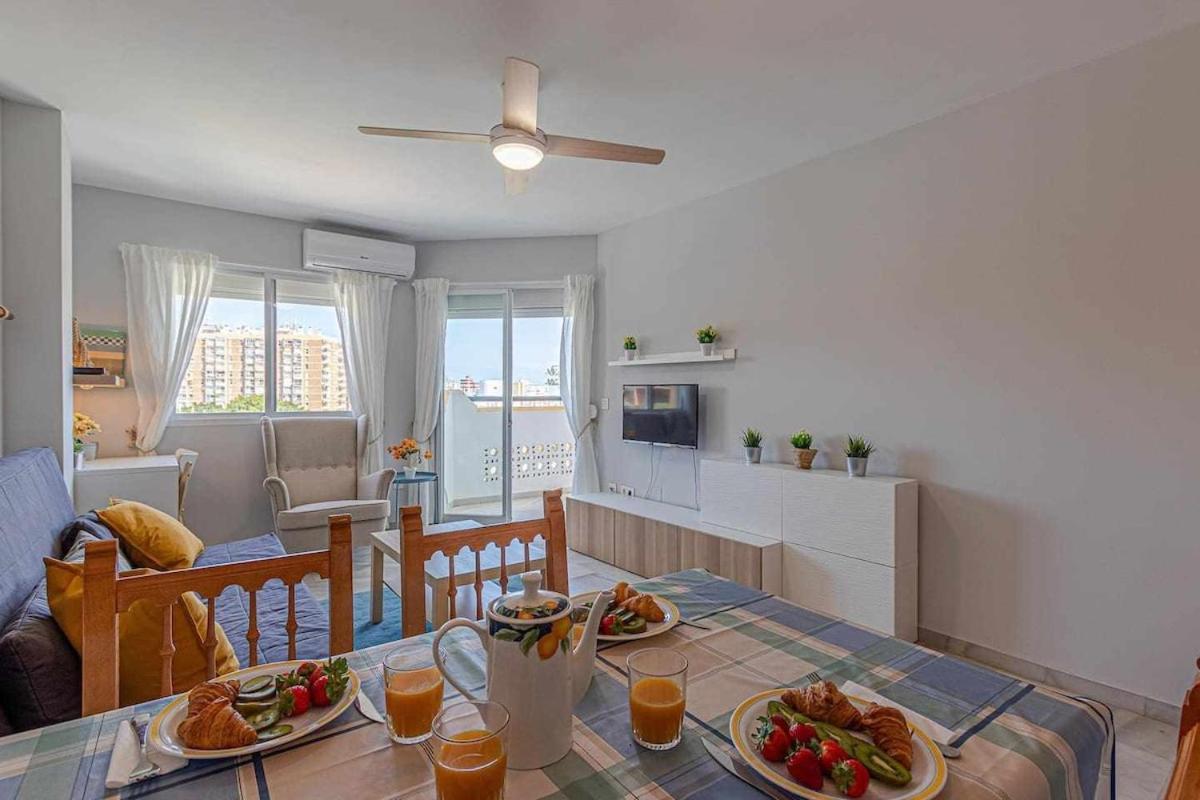797 Holiday Rentals - Luminoso Piso Para 4 En Arroyo De La Miel Dış mekan fotoğraf